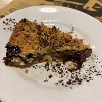 Taverna Romana - Torta de pera y chocolate - Roman Near Me - Rome, RM