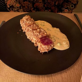Perry St - rice cracker crusted tuna
citrus-sriracha emulsion - New American Near Me - New York, New York Perry St - rice cracker crusted tuna
citrus-sriracha emulsion - New American Near Me - New York, New York