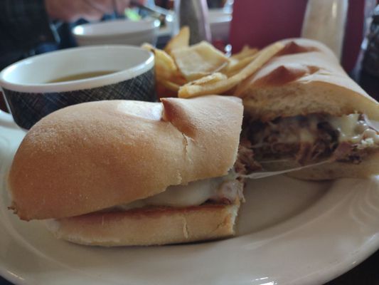 Thee Abbey Kitchen / Arcadia Academy by null