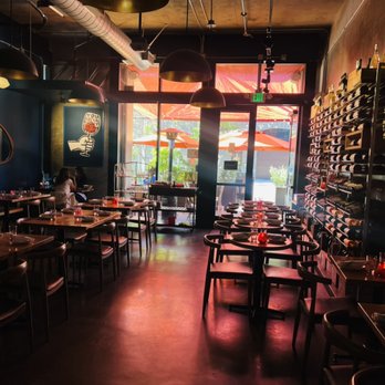 Propaganda Wine Bar - Summer in the Arts District - Wine Bars Near Me - Los Angeles, California Propaganda Wine Bar - Summer in the Arts District - Wine Bars Near Me - Los Angeles, California