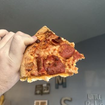 Domino's Pizza - Look at the sides, they didn't hardly slice the pizza - Pizza Near Me - Port Richey, Florida Domino's Pizza - Look at the sides, they didn't hardly slice the pizza - Pizza Near Me - Port Richey, Florida