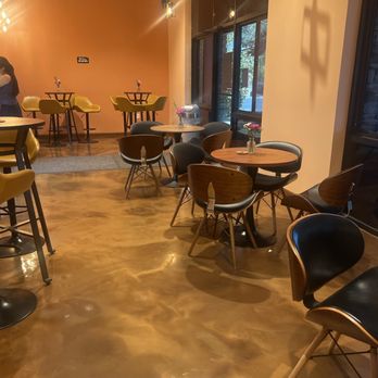 Momentto Coffee - Coffee & Tea Near Me - Chandler, Arizona