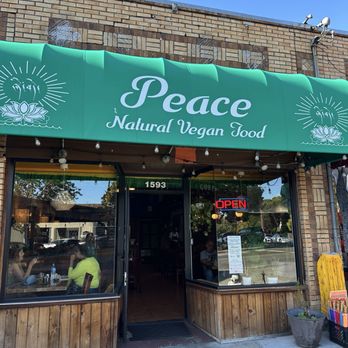 Peace Natural Vegan Food - Outside of Peace Natural Vegan Food restaurant - Salad Near Me - Berkeley, California