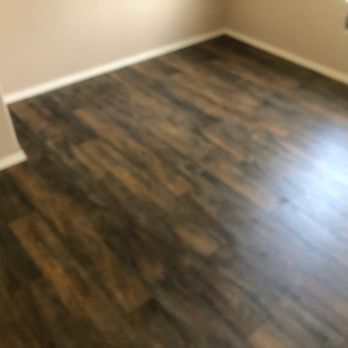 509 Painting & Construction - an empty room with wood floors - General Contractors Near Me 509 Painting & Construction - an empty room with wood floors - General Contractors Near Me