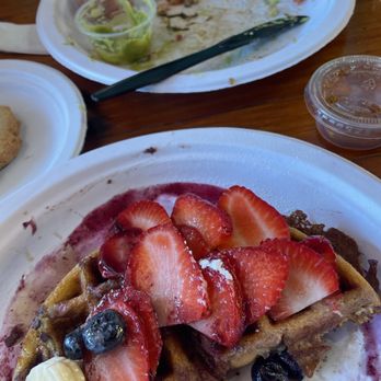 Dark & Light Cafe - Vegan protein waffles - Vegan Near Me - Mount Dora, Florida