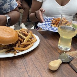 Handsome Devil Bistro - Handsome burger