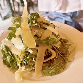 Lucien - Arugula salad with shaved fennel and parmesan - French Near Me - New York, New York Lucien - Arugula salad with shaved fennel and parmesan - French Near Me - New York, New York
