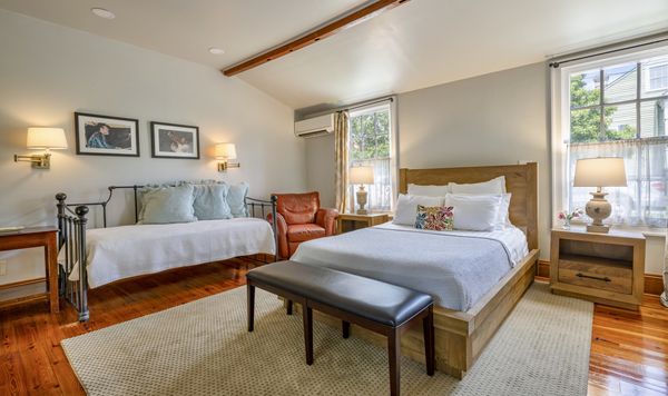 Chimes Bed and Breakfast by null