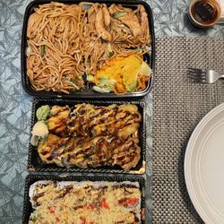Koroke Asian Cuisine - Chicken lo mein, Godzilla Maki and Monster Maki