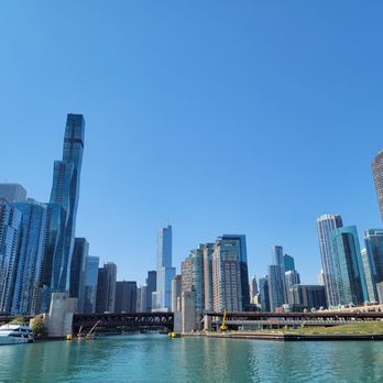 Shoreline Sightseeing - Architectural Tours Near Me - Chicago, Illinois