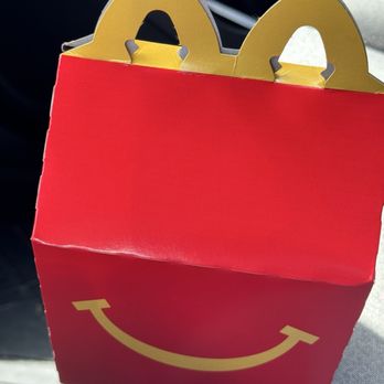 McDonald's - 6 pc. Chicken McNuggets Happy Meal - Fast Food Near Me - Davenport, Florida McDonald's - 6 pc. Chicken McNuggets Happy Meal - Fast Food Near Me - Davenport, Florida