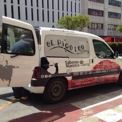 El Picoteo - Delivery truck that just showed up.