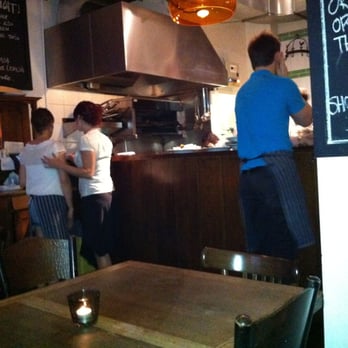 Vinoteca - Wine Bars Near Me - London, XGL