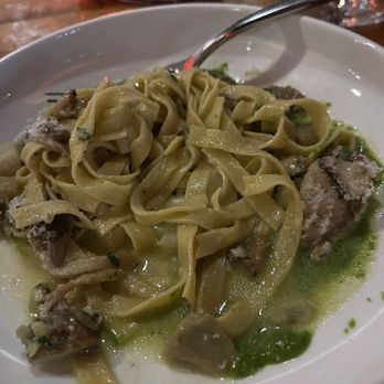 Old Vines - Mushroom Tagliatelle - Wine Bars Near Me - Naples, Florida Old Vines - Mushroom Tagliatelle - Wine Bars Near Me - Naples, Florida