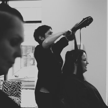 Akada - Akada Hair Salon Located in the heart of Grandview, Akada is continually ranked as one of the Top Salons in Columbus. - Hair Salons Near Me - Columbus, Ohio
