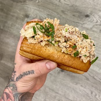 Fat Cheeks Hawaii - Crab roll - Sandwiches Near Me - Honolulu, Hawaii