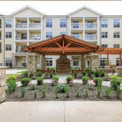 Tiffany Springs Senior Living - Interior Courtyard
