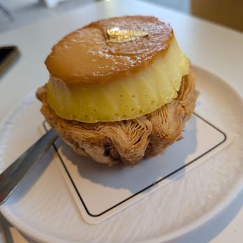 Broyé Cafe & Bakery - Flan egg tart - Bakeries Near Me - Vancouver, British Columbia Broyé Cafe & Bakery - Flan egg tart - Bakeries Near Me - Vancouver, British Columbia