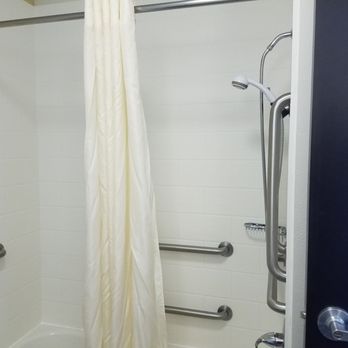 Sleep Inn & Suites - Accessible bathroom shower. - Hotels & Travel Near Me - Moundsville, West Virginia Sleep Inn & Suites - Accessible bathroom shower. - Hotels & Travel Near Me - Moundsville, West Virginia