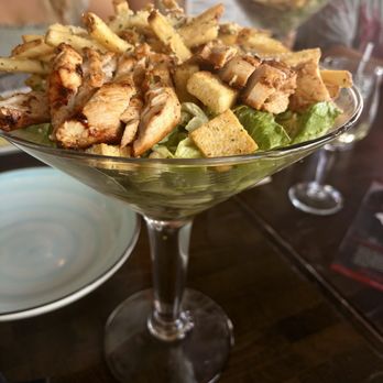 The Shelter Kitchen + Bar - Girl Dinner - American Near Me - Mount Pleasant, South Carolina
