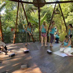 Thee House of Yoga - Morning yoga class winding up with Jenna