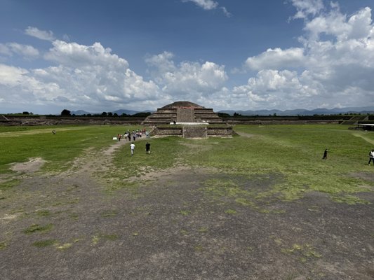 Pyramid of the Sun by null