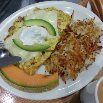 Uncle Pete's Cafe - Combo omelet tasted meh - American Near Me - Westminster, California
