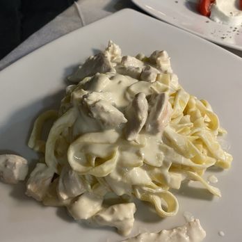 Il Paradiso Perduto - Fettuccine pollo - Jazz & Blues Near Me - Venezia, VE
