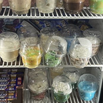 Papa's Treat Shoppe - Ice Cream & Frozen Yogurt Near Me - Antioch, Illinois