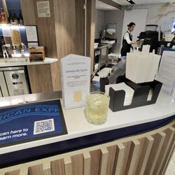 American Express Lounge - Limoncello Spritz