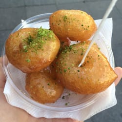 Meşhur İzmir Lokmacısı - So delicious. This was only ₺2.