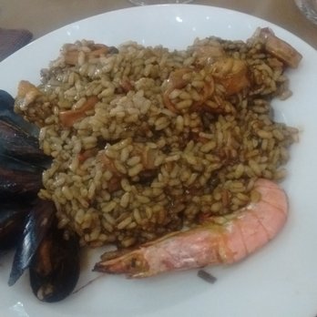 Passatges - Paella - Restaurants Near Me - Portbou, GI