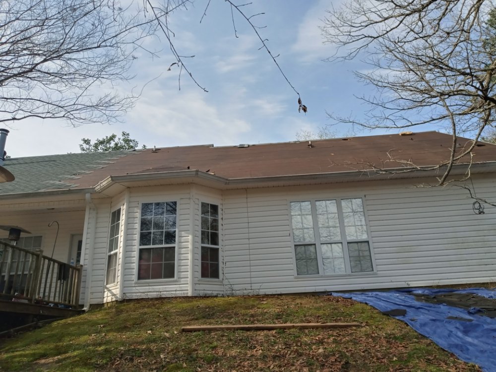 Slide of J&H Roofing & Repairs