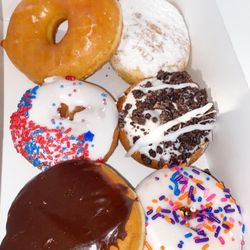 Cloud 9 Donuts - 6 donuts