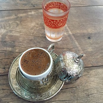 Cafe Mania - Kahvesi içilmeye değer - Cafes Near Me - Istanbul, 34