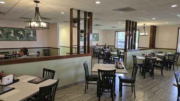 A Dong Restaurant by null