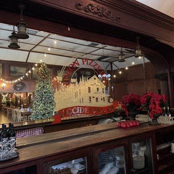 Union Hotel Restaurant - Italian Near Me - Occidental, California