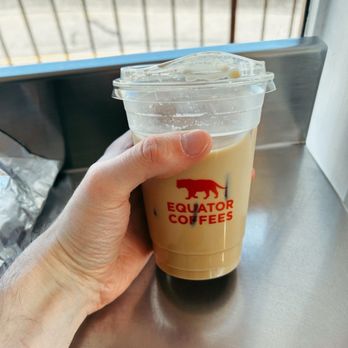 Equator Round House - Vanilla Iced Latter - Coffee & Tea Near Me - San Francisco, California Equator Round House - Vanilla Iced Latter - Coffee & Tea Near Me - San Francisco, California