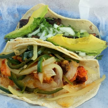 Tacodeli - Close, shrimp taco. Far, Delibelly (pork belly).
DEFINITELY try these :) - Seafood Near Me - Austin, Texas Tacodeli - Close, shrimp taco. Far, Delibelly (pork belly).
DEFINITELY try these :) - Seafood Near Me - Austin, Texas
