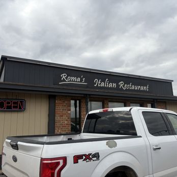 Roma's Italian Restaurant - Exterior, October 2025 - Italian Near Me - Altus, Oklahoma Roma's Italian Restaurant - Exterior, October 2025 - Italian Near Me - Altus, Oklahoma