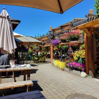 Flower House Cafe - Outdoor seating - New American Near Me - Langley, Washington