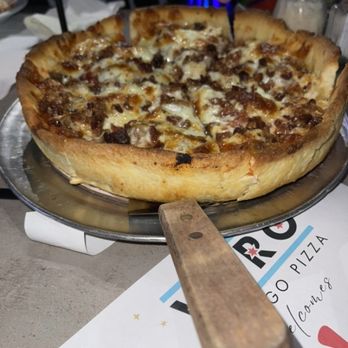 Vero Chicago Pizza - Lake Shore Drive - Pizza Near Me - Gilbert, Arizona Vero Chicago Pizza - Lake Shore Drive - Pizza Near Me - Gilbert, Arizona