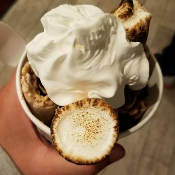 ICICLES - Rock n roll with whipped cream, nutella and marshmallows - Ice Cream & Frozen Yogurt Near Me - San Jose, California