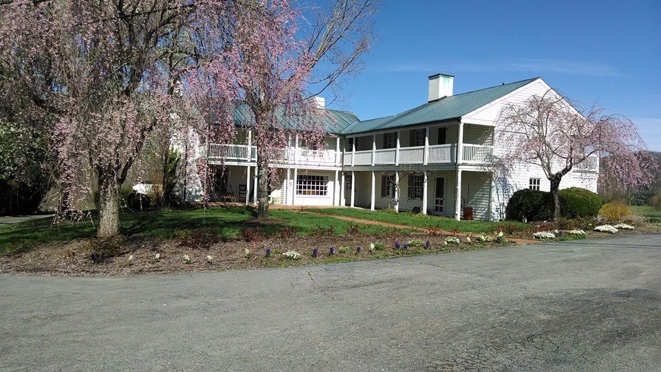 MERRY GO ROUND FARM Updated October 2024 3730 Llama Dr, Covington