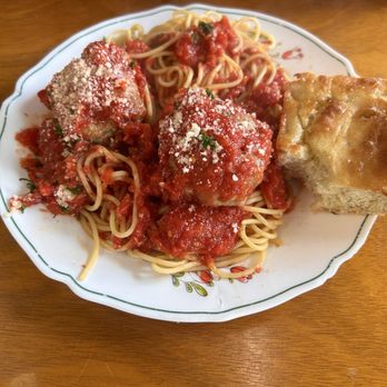Mama Mila’s - Giuseppe - Italian Near Me - Columbia, Tennessee