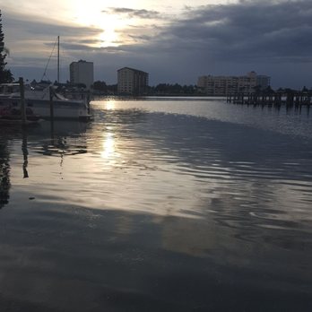 Surf N Sand Motel - Loved this view from the private dock - Hotels Near Me - Clearwater, Florida Surf N Sand Motel - Loved this view from the private dock - Hotels Near Me - Clearwater, Florida