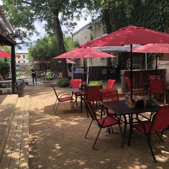 Bobs Off Square Bar & Grill - Another angle of the back patio - Music Venues Near Me - Granbury, Texas Bobs Off Square Bar & Grill - Another angle of the back patio - Music Venues Near Me - Granbury, Texas