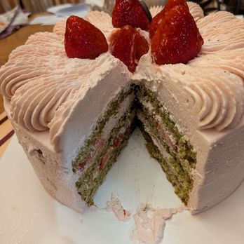 Paris Baguette - Strawberry matcha cake - Bakeries Near Me - Montvale, New Jersey Paris Baguette - Strawberry matcha cake - Bakeries Near Me - Montvale, New Jersey