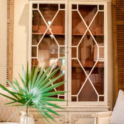 Henhouse Antiques - Vintage and Antique Furniture