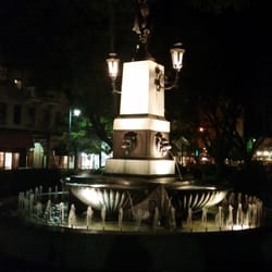 Hyde Park Square - Fountain